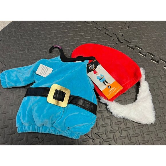 Gnome‎ Halloween Costume 0 - 6 Months Santa Helper NWT Baby infant Unisex - Picture 6 of 9
